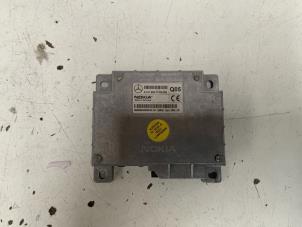 Gebruikte Module Telefoon Mercedes E (W211) 2.2 E-220 CDI 16V Prijs € 44,99 Margeregeling aangeboden door Autodemontage van der Iest