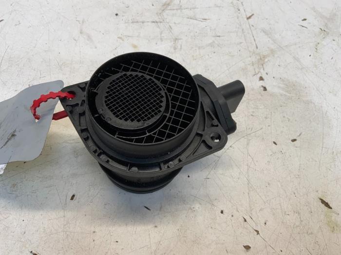 Gebruikte Luchtmassameter Volkswagen Polo IV (9N1/2/3) 1.4 TDI 80 Prijs € 20,00 Margeregeling aangeboden door Autodemontage van der Iest