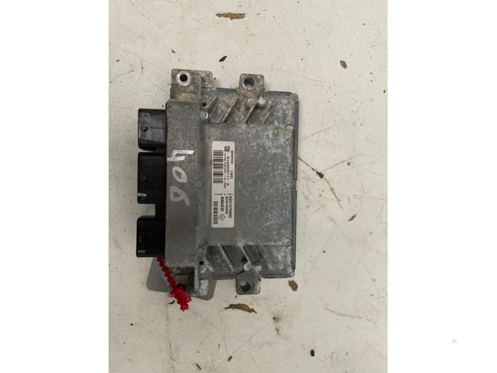 Gebruikte Computer Motormanagement Renault Twingo II (CN) 1.2 16V Prijs € 99,99 Margeregeling aangeboden door Autodemontage van der Iest