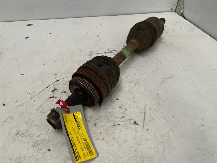 Gebruikte Steekas links-voor Mercedes ML I (163) 270 2.7 CDI 20V Prijs € 49,99 Margeregeling aangeboden door Autodemontage van der Iest