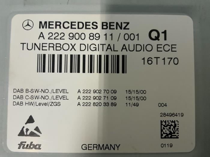 Radio module van een Mercedes-Benz C (C205) C-250d 2.2 16V BlueTEC 2016