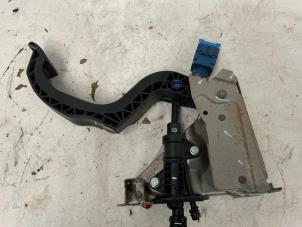 Gebruikte Koppelingspedaal Volkswagen Up! (121) 1.0 12V 60 Prijs € 69,99 Margeregeling aangeboden door Autodemontage van der Iest