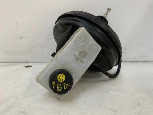 Gebruikte Hoofdremcilinder Volkswagen Up! (121) 1.0 12V 60 Prijs € 69,99 Margeregeling aangeboden door Autodemontage van der Iest