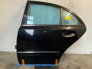 Gebruikte Deur 4Deurs links-achter Mercedes E (W211) 3.2 E-320 CDI 24V Prijs € 100,00 Margeregeling aangeboden door Autodemontage van der Iest