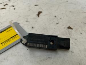 Gebruikte Airbag Sensor Mercedes E (W211) 3.2 E-320 CDI 24V Prijs € 17,50 Margeregeling aangeboden door Autodemontage van der Iest