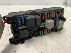 Gebruikte Sam module Mercedes E (W211) 3.2 E-320 CDI 24V Prijs € 75,00 Margeregeling aangeboden door Autodemontage van der Iest