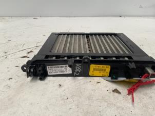 Gebruikte Kachel Verwarmingselement Mercedes E (W211) 3.2 E-320 CDI 24V Prijs € 75,00 Margeregeling aangeboden door Autodemontage van der Iest