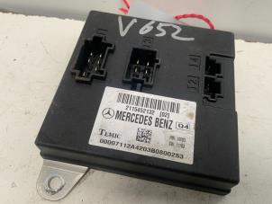 Gebruikte Bodycontrol Module Mercedes E (W211) 3.2 E-320 CDI 24V Prijs € 19,99 Margeregeling aangeboden door Autodemontage van der Iest