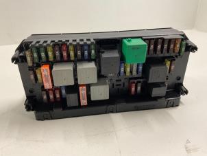 Gebruikte Module Comfort Mercedes E (W212) E-350 CDI V6 24V BlueEfficiency Prijs € 125,00 Margeregeling aangeboden door Autodemontage van der Iest