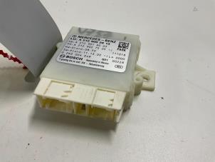 Gebruikte Module PDC Mercedes E Estate (S212) E-200 CDI 16V BlueEfficiency,BlueTEC Prijs € 29,99 Margeregeling aangeboden door Autodemontage van der Iest