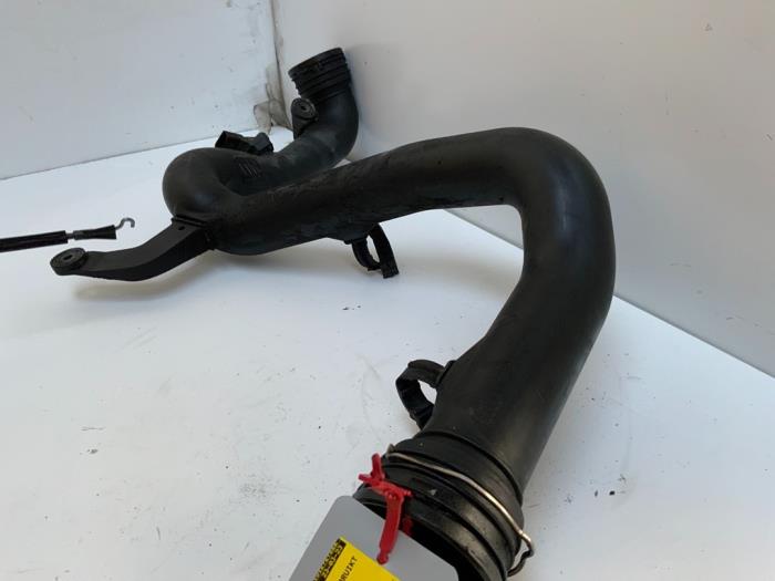 Gebruikte Intercooler Slang Seat Leon (1P1) 1.9 TDI 105 Prijs € 15,00 Margeregeling aangeboden door Autodemontage van der Iest