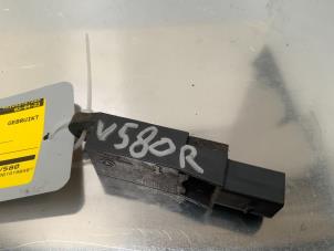 Gebruikte Airbag Sensor Mercedes E (W211) 2.2 E-220 CDI 16V Prijs € 17,50 Margeregeling aangeboden door Autodemontage van der Iest