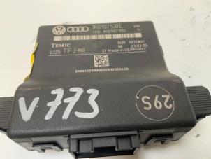 Gebruikte Deur module Volkswagen Caddy III (2KA,2KH,2CA,2CH) 2.0 SDI Prijs € 15,00 Margeregeling aangeboden door Autodemontage van der Iest