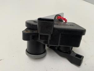 Gebruikte Wervelklep Mercedes E (W211) 3.0 E-320 CDI 24V Prijs € 40,00 Margeregeling aangeboden door Autodemontage van der Iest