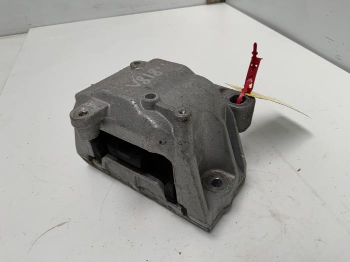Gebruikte Motorsteun Volkswagen Golf V (1K1) 1.6 FSI 16V Prijs € 10,00 Margeregeling aangeboden door Autodemontage van der Iest