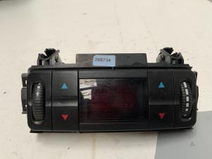 Gebruikte Bedieningspaneel Airco Mercedes E Combi (S211) 2.2 E-220 CDI 16V Prijs € 25,00 Margeregeling aangeboden door Autodemontage van der Iest
