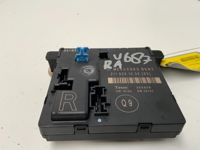 Gebruikte Module Centrale Deurvergrendeling Mercedes E Combi (S211) 2.2 E-220 CDI 16V Prijs € 15,00 Margeregeling aangeboden door Autodemontage van der Iest