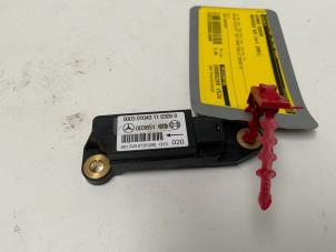 Gebruikte Airbag Sensor Mercedes SLK (R170) 2.0 200 K 16V Prijs € 5,00 Margeregeling aangeboden door Autodemontage van der Iest