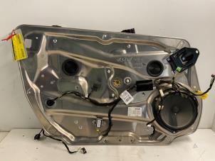 Gebruikte Raammechaniek 4Deurs links-voor Mercedes C (W204) 2.2 C-200 CDI 16V BlueEFFICIENCY Prijs € 35,00 Margeregeling aangeboden door Autodemontage van der Iest