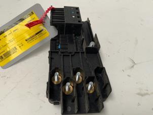 Gebruikte Zekeringkast Mercedes E (W211) 3.2 E-320 CDI 24V Prijs € 15,00 Margeregeling aangeboden door Autodemontage van der Iest