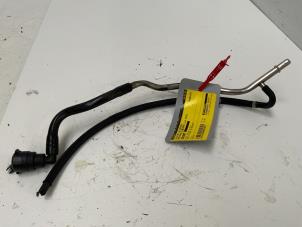 Gebruikte Leiding (diversen) Mercedes C (W204) 2.2 C-200 CDI 16V BlueEFFICIENCY Prijs € 12,50 Margeregeling aangeboden door Autodemontage van der Iest