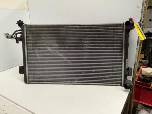 Gebruikte Radiateur Volkswagen Golf V (1K1) 1.6 FSI 16V Prijs € 50,00 Margeregeling aangeboden door Autodemontage van der Iest