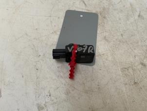 Gebruikte Airbag Sensor Chevrolet Spark (M300) 1.0 16V Bifuel Prijs € 20,00 Margeregeling aangeboden door Autodemontage van der Iest