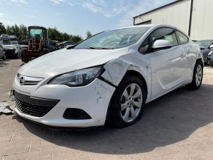 Gebruikte Bumperbalk voor Opel Astra J GTC (PD2/PF2) 1.7 CDTi 16V ecoFLEX 110 Prijs € 50,00 Margeregeling aangeboden door Autodemontage van der Iest