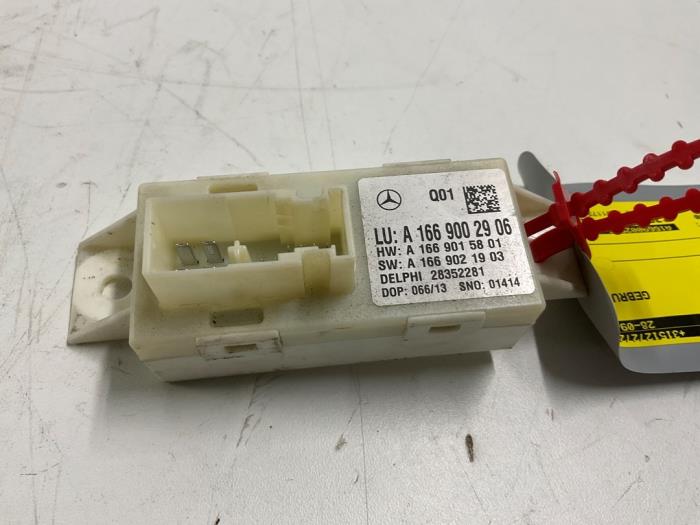 Gebruikte Computer Verlichting Mercedes CLA (117.3) 2.0 CLA-250 Turbo 16V Prijs € 25,00 Margeregeling aangeboden door Autodemontage van der Iest