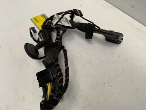 Gebruikte Bedrading Compleet Elektrisch Mercedes ML II (164/4JG) 3.0 ML-320 CDI 4-Matic V6 24V Prijs € 25,00 Margeregeling aangeboden door Autodemontage van der Iest