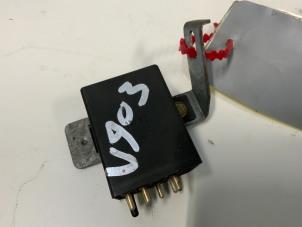 Gebruikte Relais Mercedes E Combi diesel (S124) 2.0 200 TD Prijs € 20,00 Margeregeling aangeboden door Autodemontage van der Iest