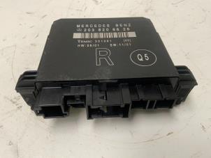 Gebruikte Module Centrale Deurvergrendeling Mercedes C Combi (S203) 2.2 C-200 CDI 16V Prijs € 15,00 Margeregeling aangeboden door Autodemontage van der Iest