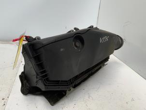 Gebruikte Luchtfilterhuis Mercedes C Combi (S203) 2.2 C-200 CDI 16V Prijs € 20,00 Margeregeling aangeboden door Autodemontage van der Iest