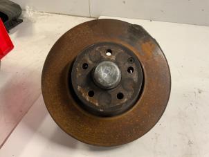 Gebruikte Fusee houder rechts-voor Mercedes C (W204) 3.0 C-320 CDI V6 24V Prijs € 29,99 Margeregeling aangeboden door Autodemontage van der Iest