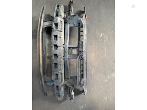 Gebruikte Frontpaneel Volkswagen Passat Variant (3C5) 2.0 TFSI/TSI 16V Prijs € 100,00 Margeregeling aangeboden door Autodemontage van der Iest