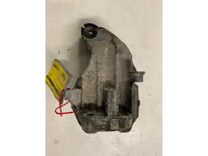 Gebruikte Motorsteun Mercedes E Estate (S212) E-200 CDI 16V BlueEfficiency,BlueTEC Prijs € 19,99 Margeregeling aangeboden door Autodemontage van der Iest