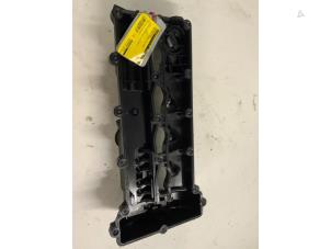 Gebruikte Kleppendeksel Mercedes E Estate (S212) E-200 CDI 16V BlueEfficiency,BlueTEC Prijs € 74,99 Margeregeling aangeboden door Autodemontage van der Iest