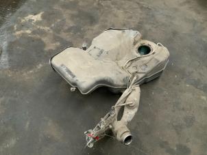 Gebruikte Brandstoftank Volkswagen Passat Variant (3C5) 2.0 TFSI/TSI 16V Prijs € 50,00 Margeregeling aangeboden door Autodemontage van der Iest