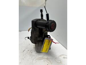 Gebruikte Servopomp Peugeot 307 SW (3H) 2.0 16V Prijs € 100,00 Margeregeling aangeboden door Autodemontage van der Iest