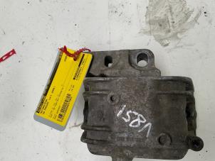 Gebruikte Motorsteun Volkswagen Passat Variant (3C5) 2.0 TFSI/TSI 16V Prijs € 10,00 Margeregeling aangeboden door Autodemontage van der Iest