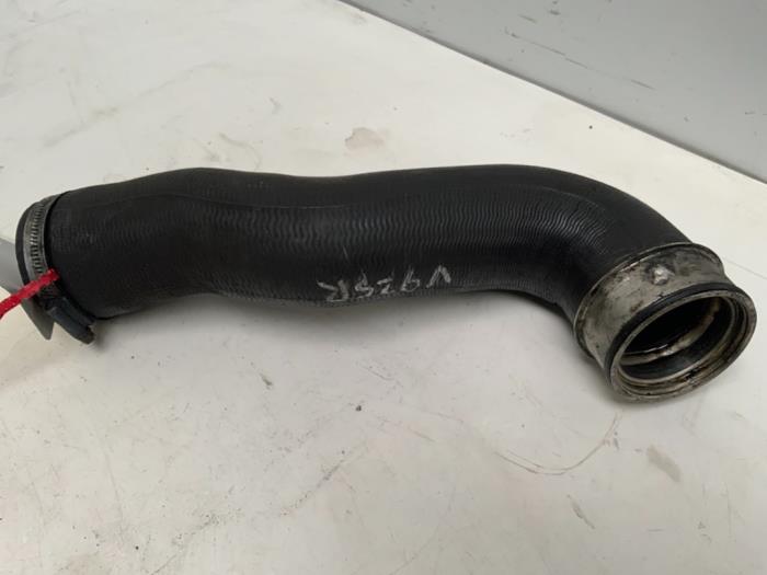 Gebruikte Intercooler Slang Mercedes ML II (164/4JG) 3.0 ML-320 CDI 4-Matic V6 24V Prijs € 15,00 Margeregeling aangeboden door Autodemontage van der Iest