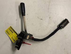 Gebruikte Schakelaar Stuurkolom (licht) Mercedes S (W126) 500 SE,SEL Prijs € 12,00 Margeregeling aangeboden door Autodemontage van der Iest