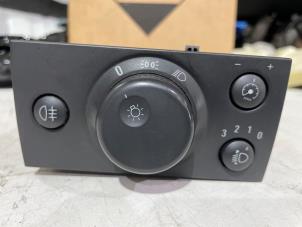 Gebruikte Schakelaar Licht Opel Meriva 1.8 16V Prijs € 10,00 Margeregeling aangeboden door Autodemontage van der Iest