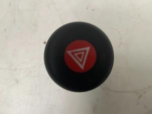 Gebruikte Paniekverlichtings Schakelaar Ford Transit 2.0 TDCi 16V Tourneo Prijs € 9,50 Margeregeling aangeboden door Autodemontage van der Iest