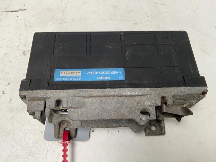 Gebruikte Computer ABS Volkswagen Polo IV (9N1/2/3) 1.4 16V 75 Prijs € 30,00 Margeregeling aangeboden door Autodemontage van der Iest