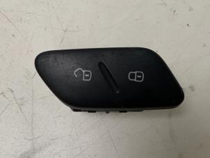 Gebruikte Central electronic module Volkswagen Polo V (6R) 1.6 TDI 16V 75 Prijs € 8,00 Margeregeling aangeboden door Autodemontage van der Iest