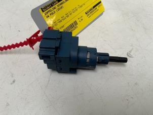 Gebruikte Koppeling schakelaar Volkswagen Polo V (6R) 1.6 TDI 16V 75 Prijs € 9,50 Margeregeling aangeboden door Autodemontage van der Iest