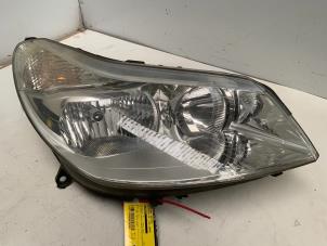 Gebruikte Rechter Koplamp Citroen C5 II Break (RE) 2.0 16V Prijs € 24,50 Margeregeling aangeboden door Autodemontage van der Iest