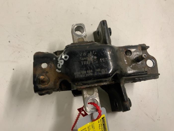 Gebruikte Motorrubber Volkswagen Polo V (6R) 1.2 12V Prijs € 13,50 Margeregeling aangeboden door Autodemontage van der Iest