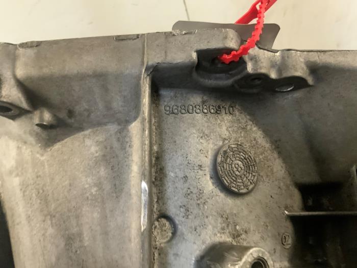 Versnellingsbak van een Peugeot Partner (GC/GF/GG/GJ/GK) 1.6 HDI 90 16V 2008